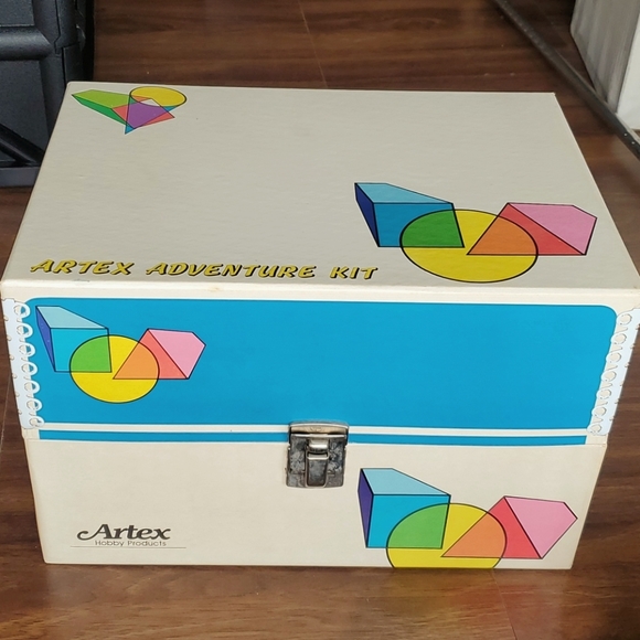 Vintage Artex Adventure Kit - Picture 1 of 3